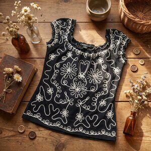 Lauren Michell Embroidered Floral Shirt | Elegant Boho Chic | Size S